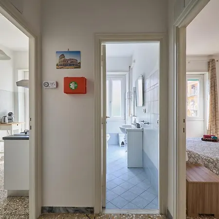 Domus Centocelle Appartement *